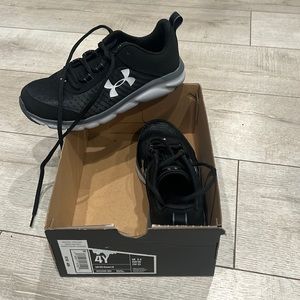 Brand new in the box boys under armour sneakers